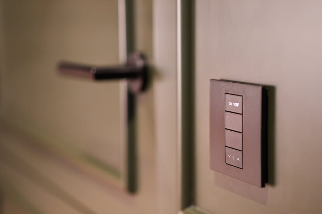 Wall-mounted control panel for a smart door lock, sometimes affected by connectivity-related smart lock issues.